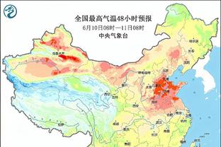 别受伤啊！周琦遭遇夹击 不慎抻到右腿受伤 倒地久久不能起身